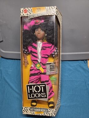 Mattel Hot Looks 18" Fashion Doll in Hot Pink and Black Zebra Outfit
